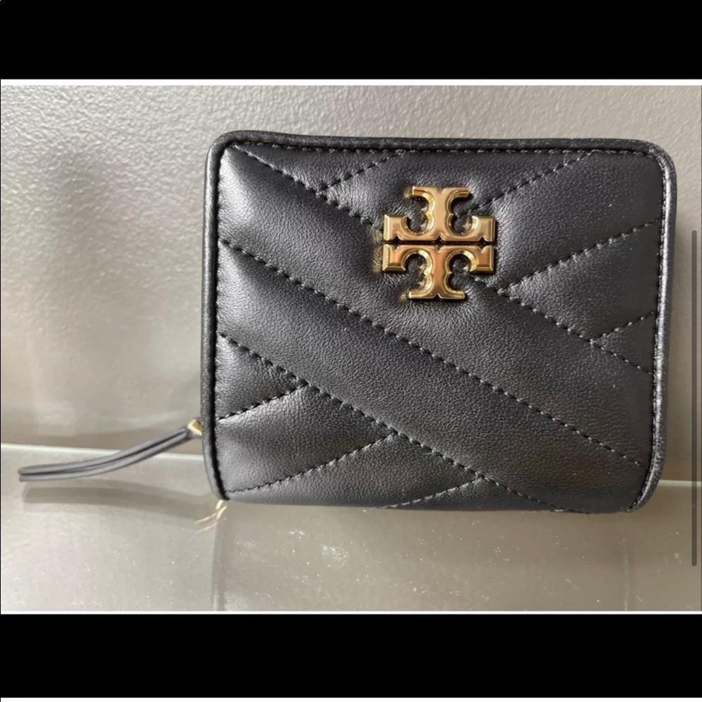Tory Burch Kira Chevron Wallet